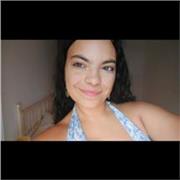 Profesora particular de inglés imparte clases a niños de todas las edades